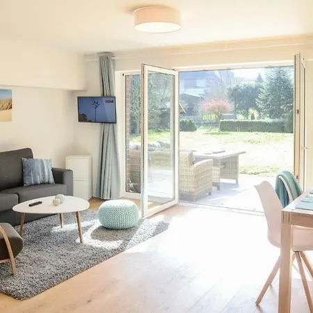 Ferienwohnung Urlaubszeit アパート *