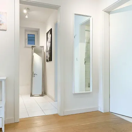 Ferienwohnung Urlaubszeit アパート シャルボイツ