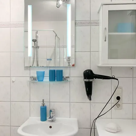 Ferienwohnung Urlaubszeit アパート *
