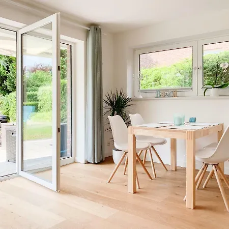 Ferienwohnung Urlaubszeit * シャルボイツ