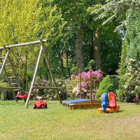 Ferienwohnung Urlaubszeit シャルボイツ